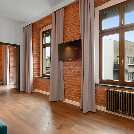 Apart-hotel Krzywa Kamienica 4*