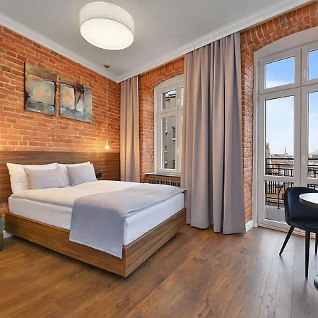 Aparthotel Krzywa Kamienica 4*