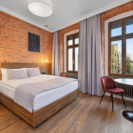 Krzywa Kamienica 4* Łódź