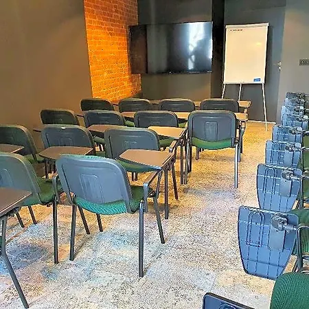 Krzywa Kamienica 4* לודז'