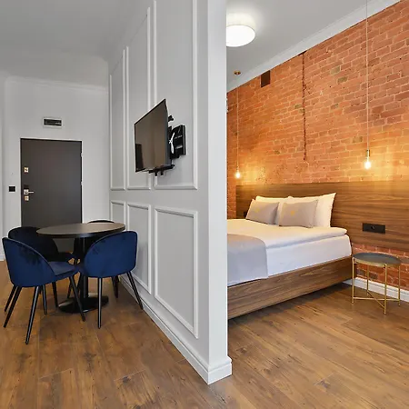 Krzywa Kamienica Apart-hotel 4*