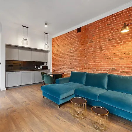 Apartmanhotel Krzywa Kamienica 4*