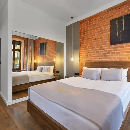 Hotel apartamentowy Krzywa Kamienica 3*