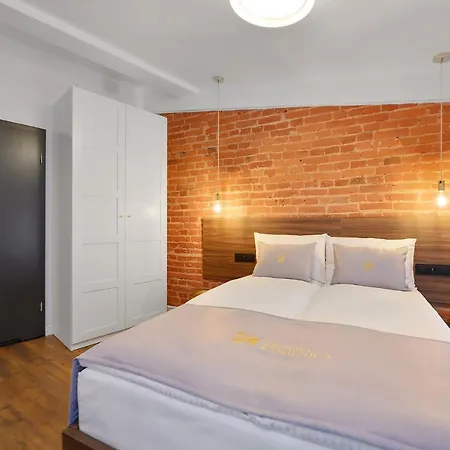 Hotel apartamentowy Krzywa Kamienica