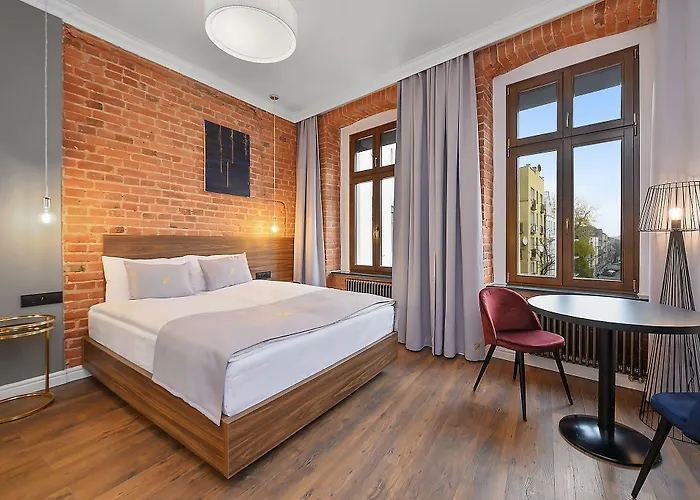 Krzywa Kamienica 4* Łódź