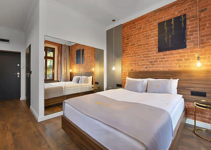 Krzywa Kamienica Lejlighedshotel Łódź