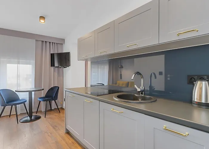 Apartmanhotel Krzywa Kamienica 4*