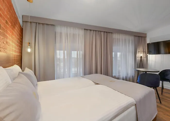 Krzywa Kamienica 4* 罗兹