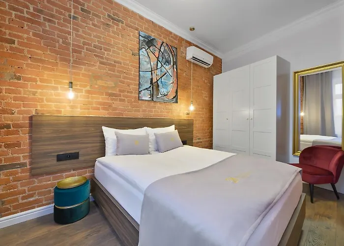 Krzywa Kamienica Apartmanhotel 4*